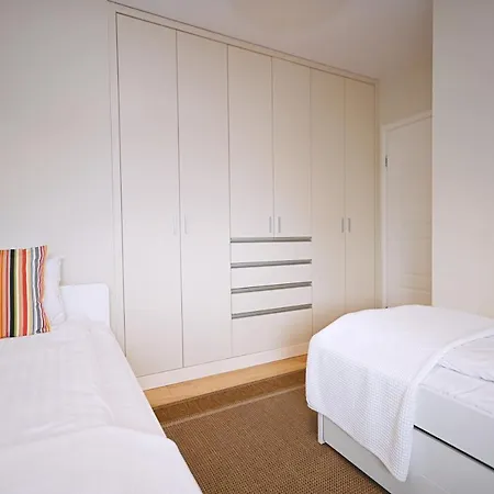 Victus Sunny With Parking By Renters Apartamento *