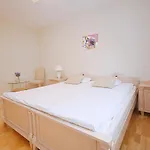 Victus Sunny With Parking By Renters * Zoppot