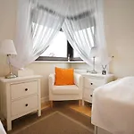 Apartamento Victus Sunny With Parking By Renters