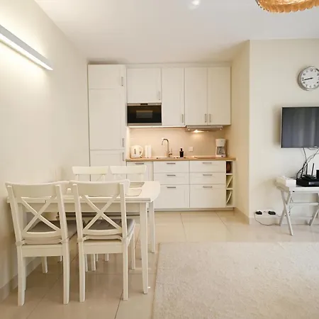 Victus Sunny With Parking By Renters Apartament Sopot