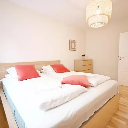 Apartament Victus Sunny With Parking By Renters