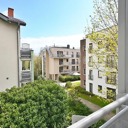 Victus Sunny With Parking By Renters