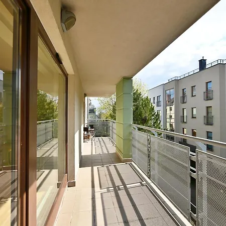 Victus Sunny With Parking By Renters Zoppot